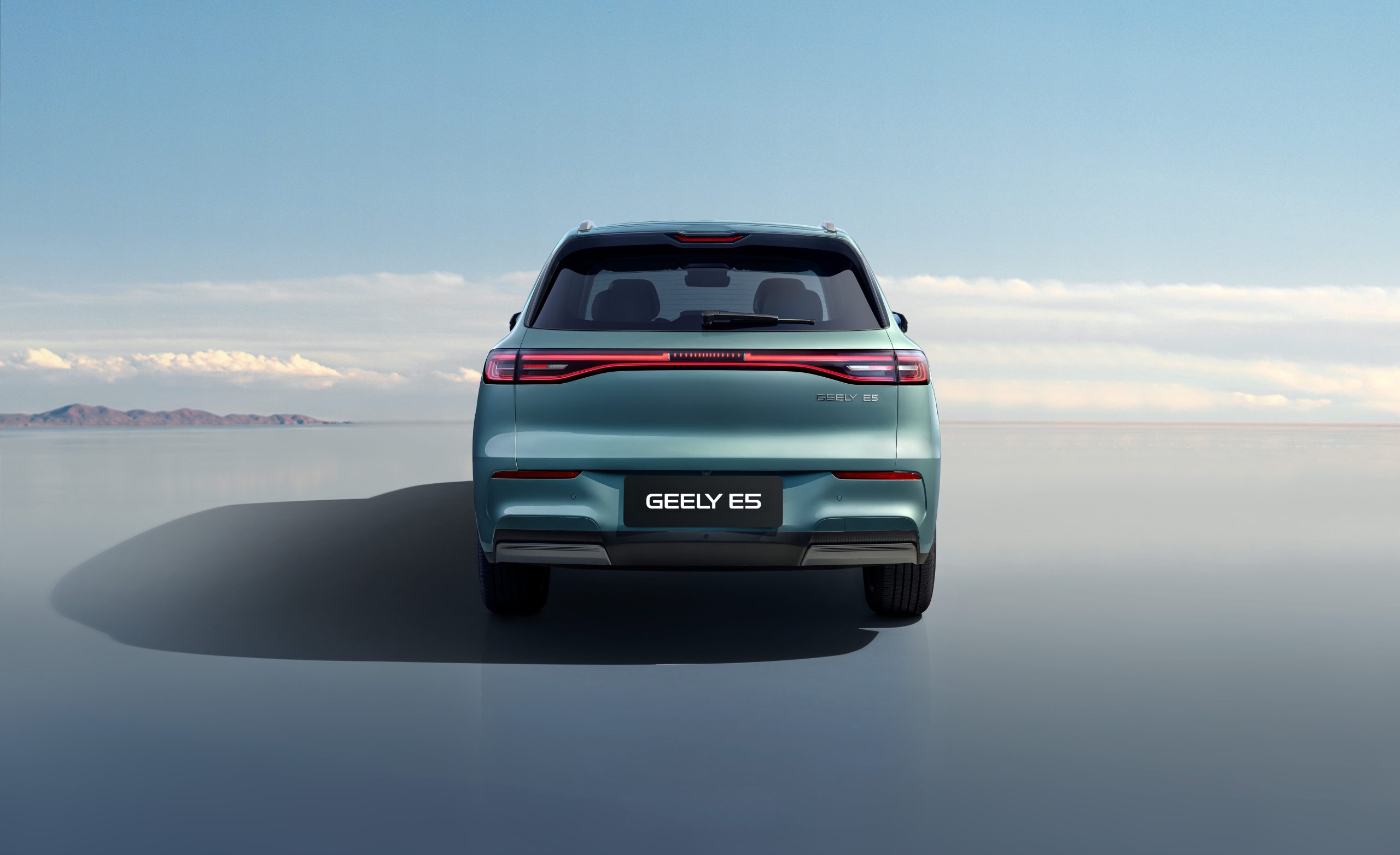 Geely-E5-Exterior-Rear-HeadOn-01-scaled.jpg